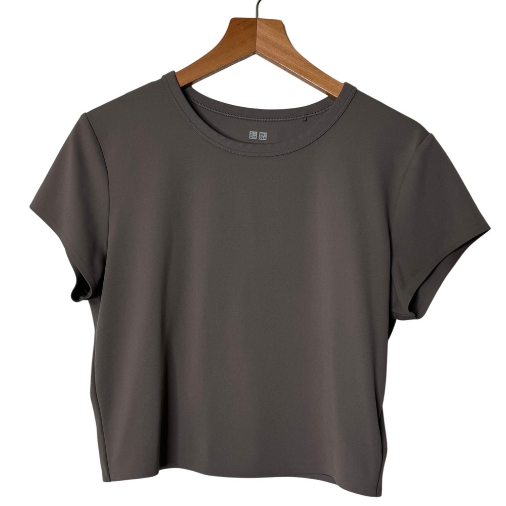 Uniqlo AIRism Cropped Short Sleeve T-Shirt Taupe Top Womens Medium Minimalist